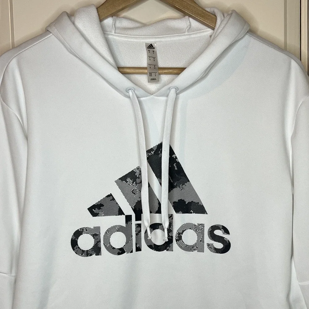 adidas AEROREADY Men's Pullover Hoodie Graphic Logo Size M White Polyester
